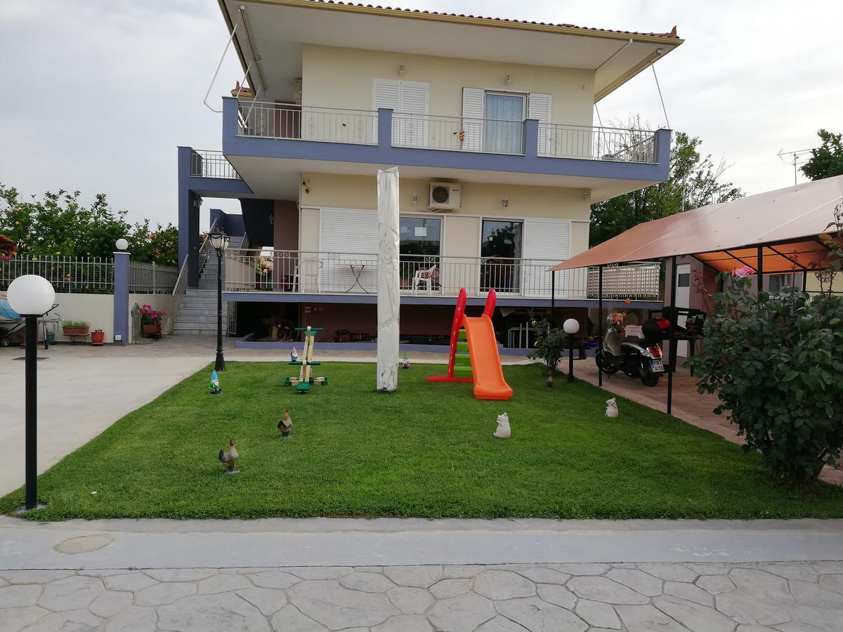 Rea'S House Vrahati Extérieur photo